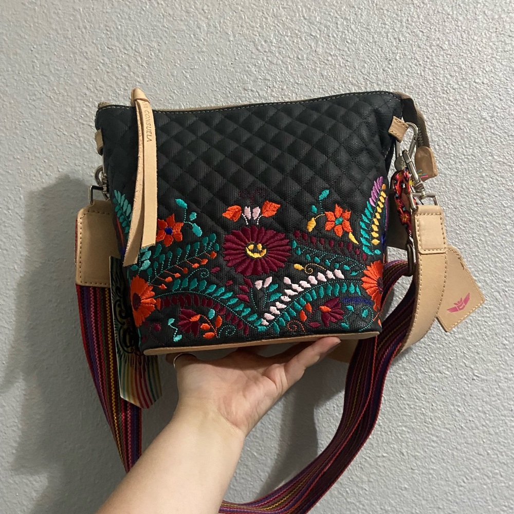 BNWT CONSUELA PURSE